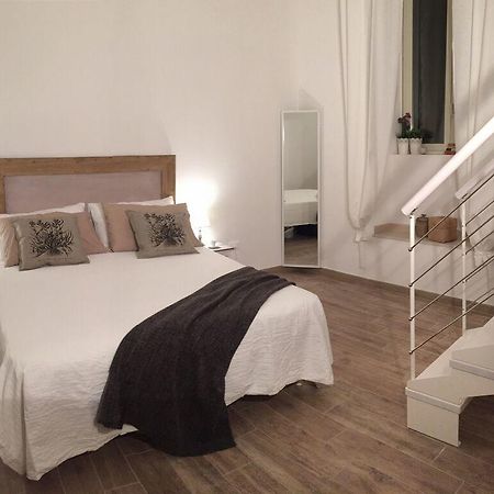 Little Tower Apartment Bari Exterior photo