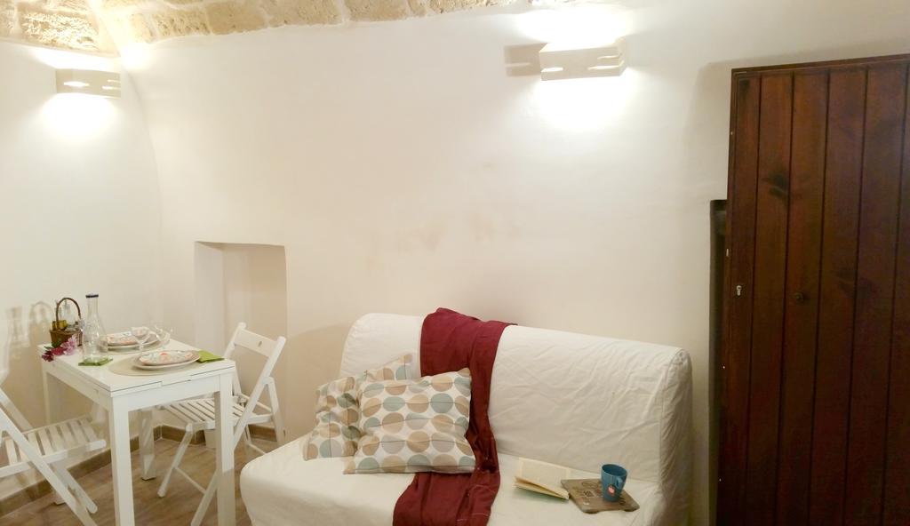 Little Tower Apartment Bari Exterior photo